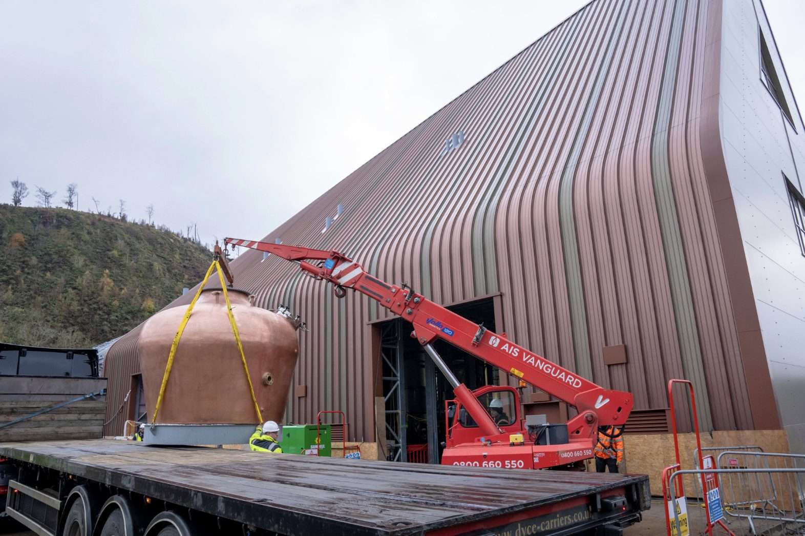 ardgowan distillery copper pot stills arrival
