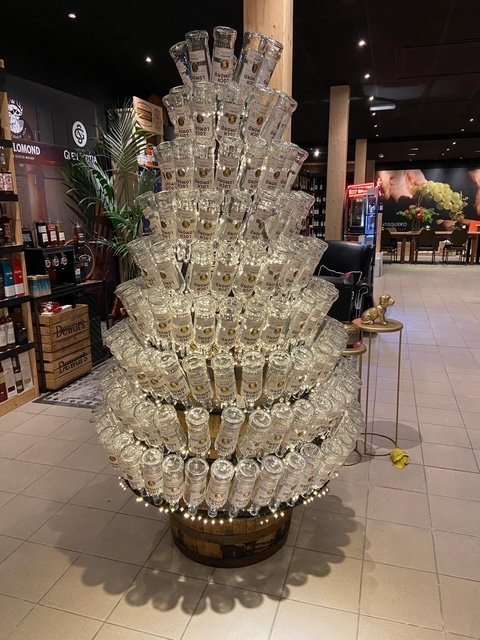 Loch Lomond Scotch whisky Christmas tree from the Netherlands