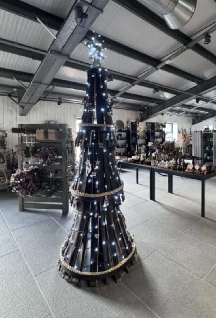 Kilchoman Distillery whisky christmas tree